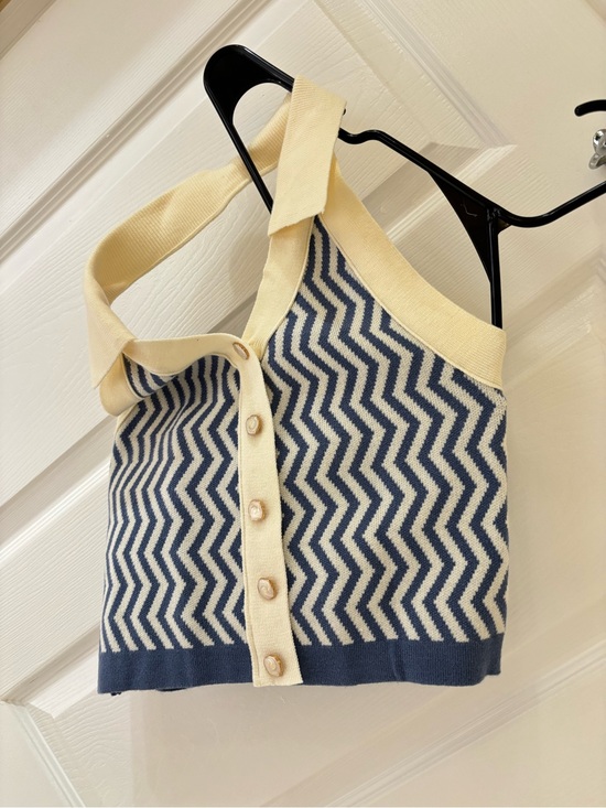 Tops - Chevron Knit Button-Up Halter Tank in Cream & Navy